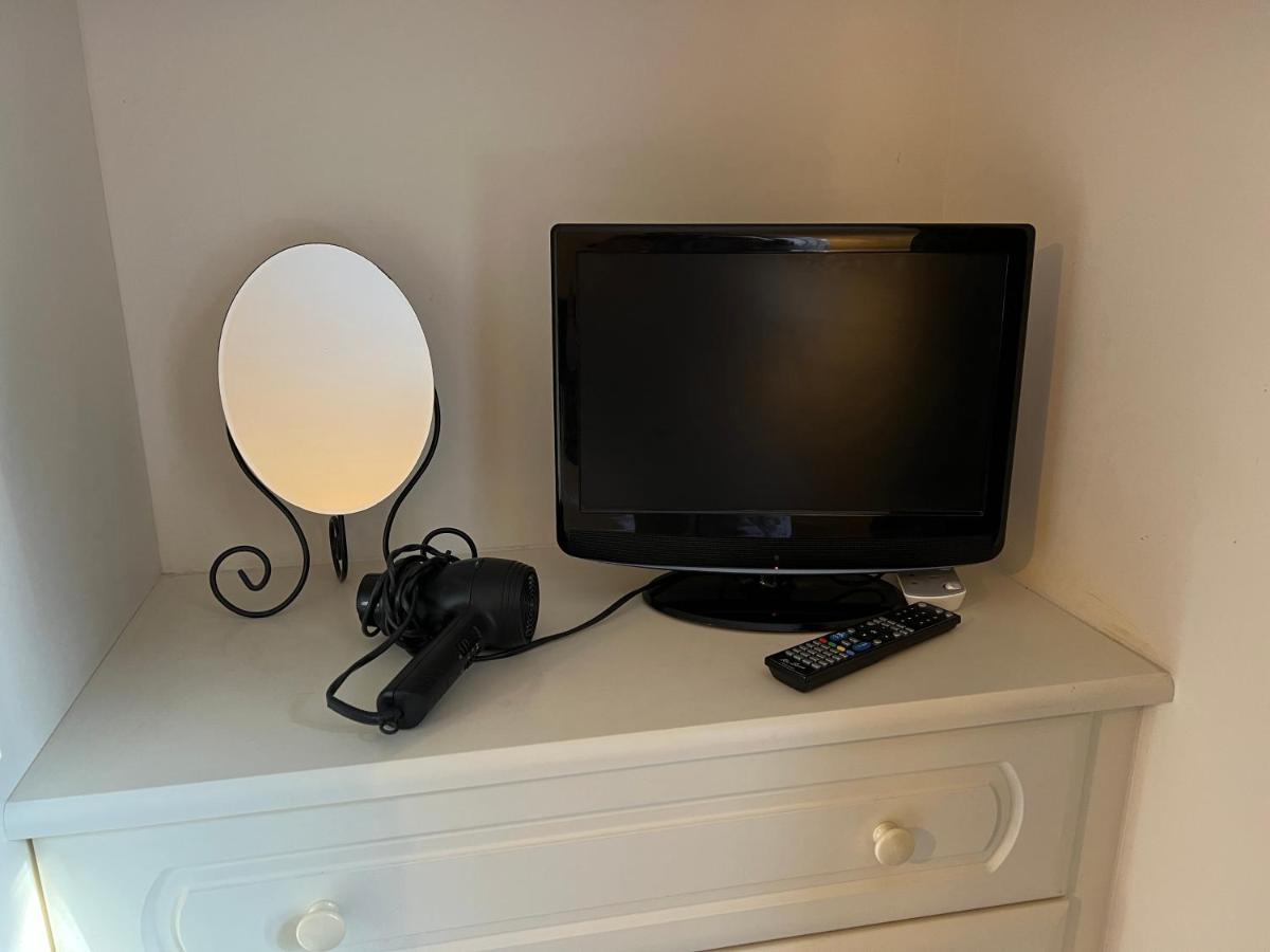 Cosy Hillside Annex Apartment Stanwick  Екстериор снимка